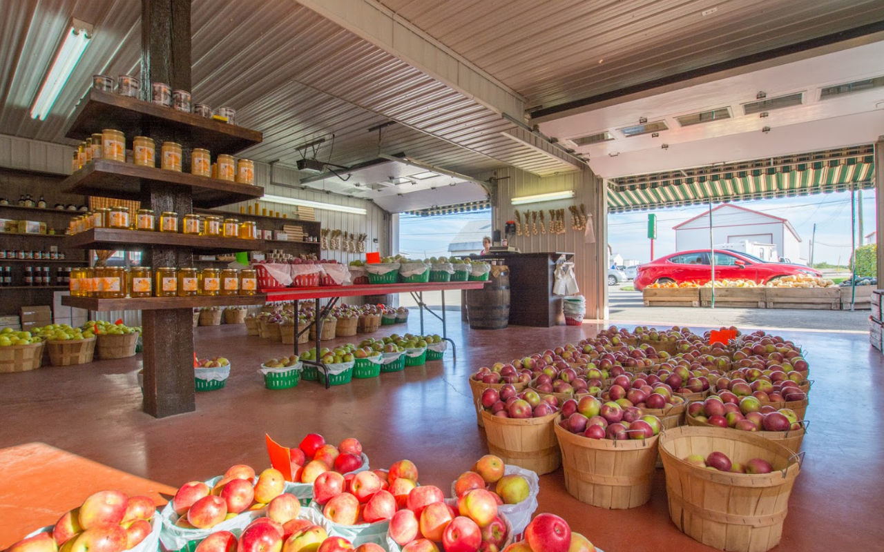 small shop packed with apple baskets and other apple products at Gibouleau orchards
