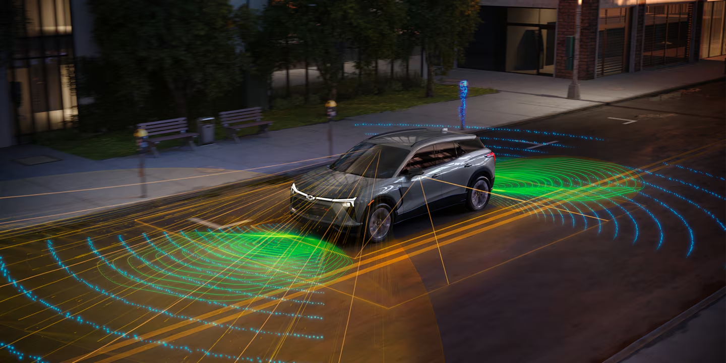 Autonomous driving. Autonomous driving Chevrolet Blazer EV 2024. 18-inch screen.