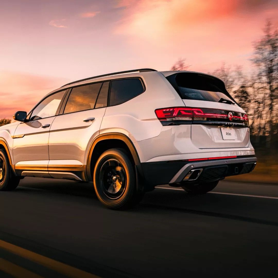 2026 Volkswagen Atlas 4MOTION SUV driving in Alberta family conditions