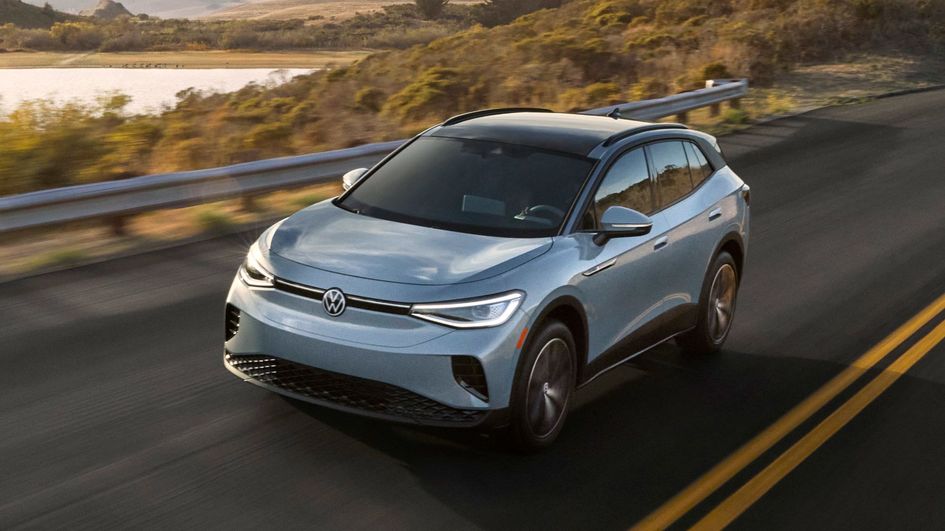 ID.4 gris sur route de campagne