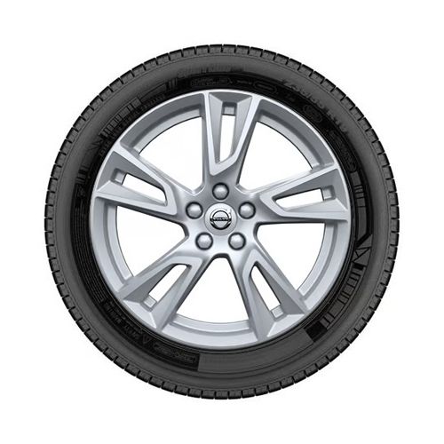 Volvo V60 Cross Country 18 inch winter wheel kit