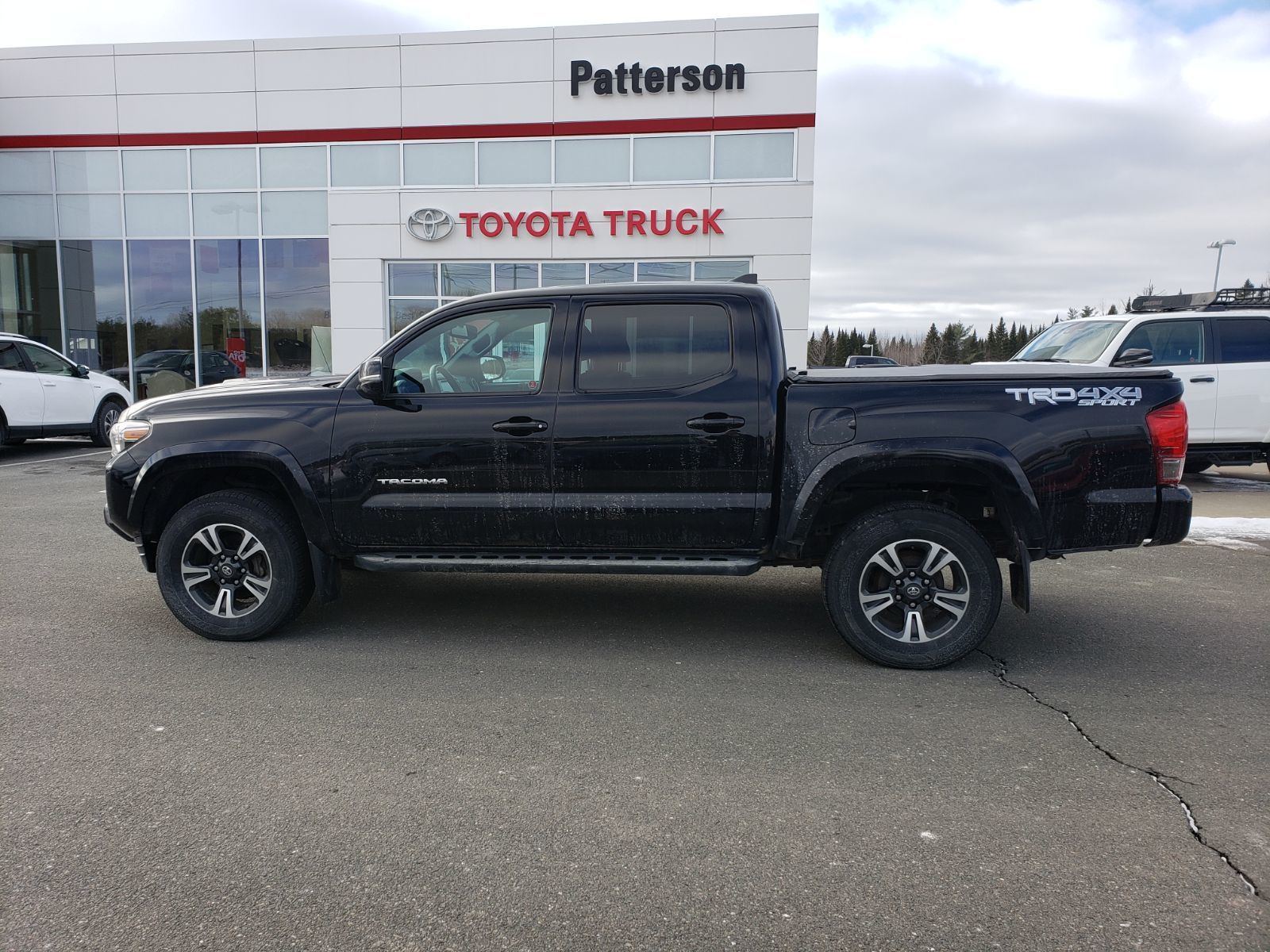 Used 2016 Toyota Tacoma TRD Sport in Hartford - Used inventory