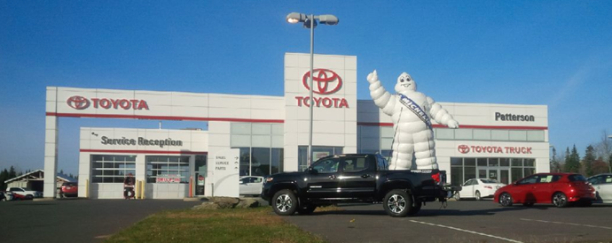 Toyota dealership in Hartford
