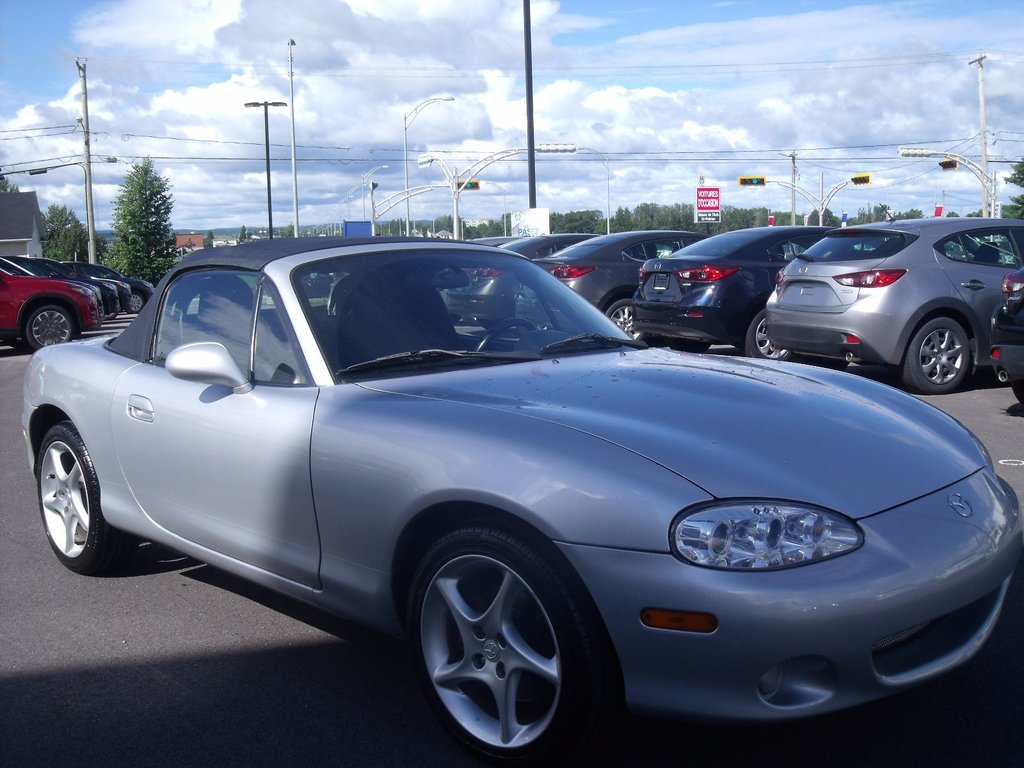 2003 Mazda MX5 Miata Nardi Torino à vendre Maison Kia à Dolbeau