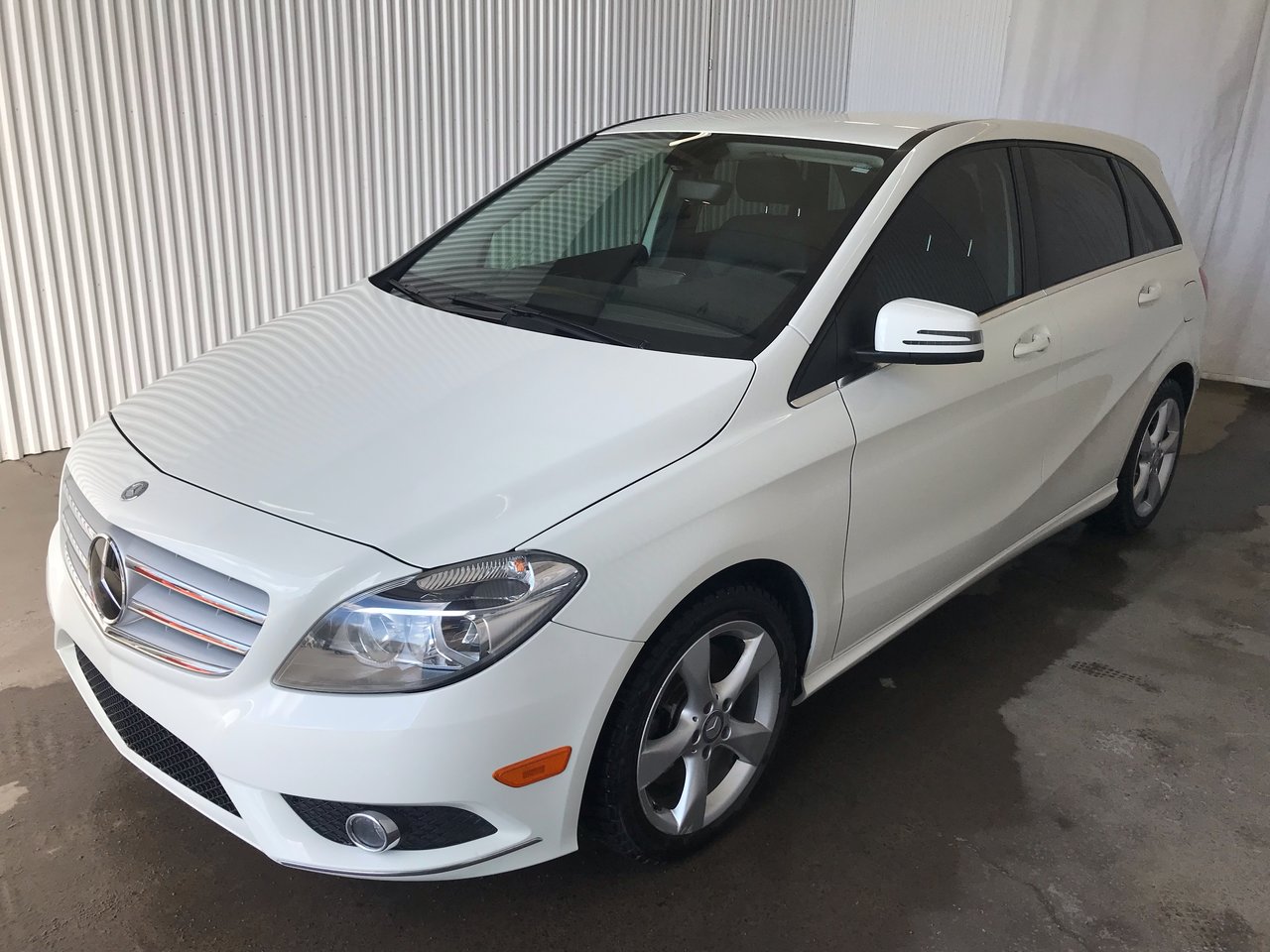 Mercedes-Benz B-Class 2014 B250 Sports Tourer Cuir Cam?ra Mags