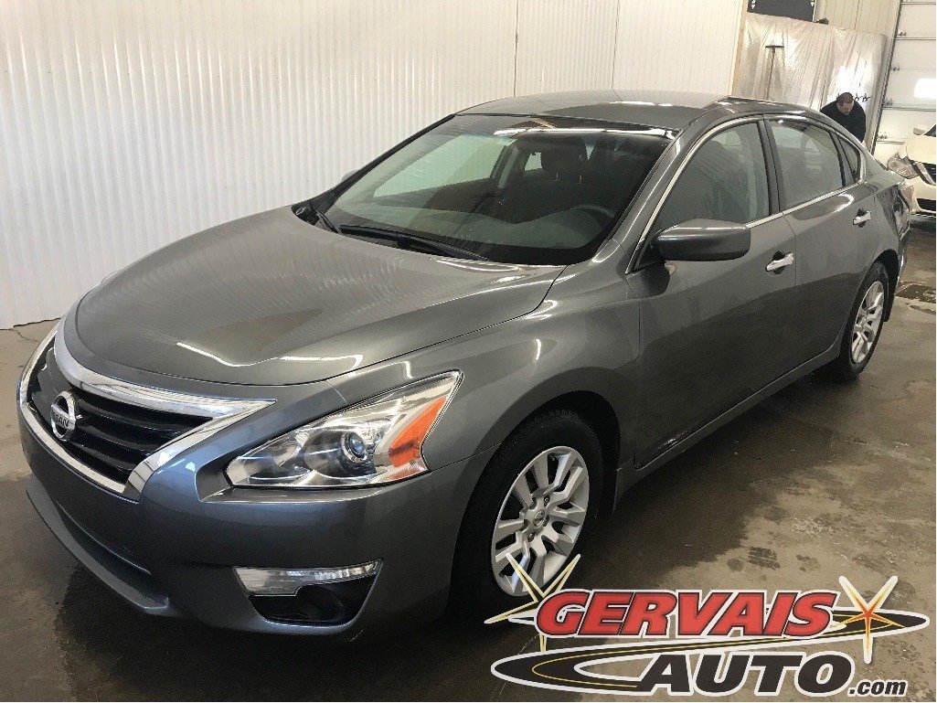 Nissan Altima 2015 2.5 S A/C Bluetooth