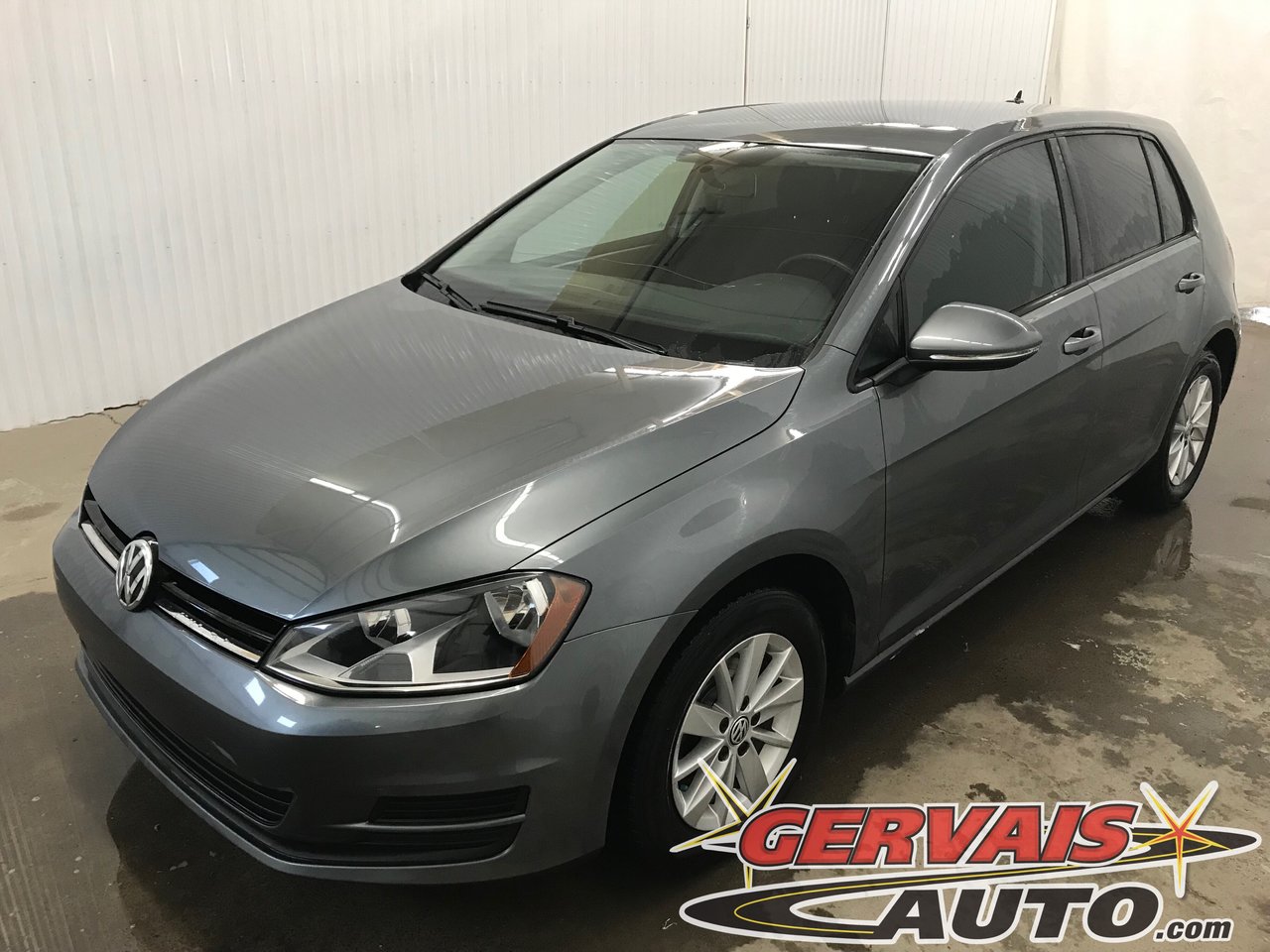 Volkswagen Golf 2015 Trendline A/C Mags Bluetooth