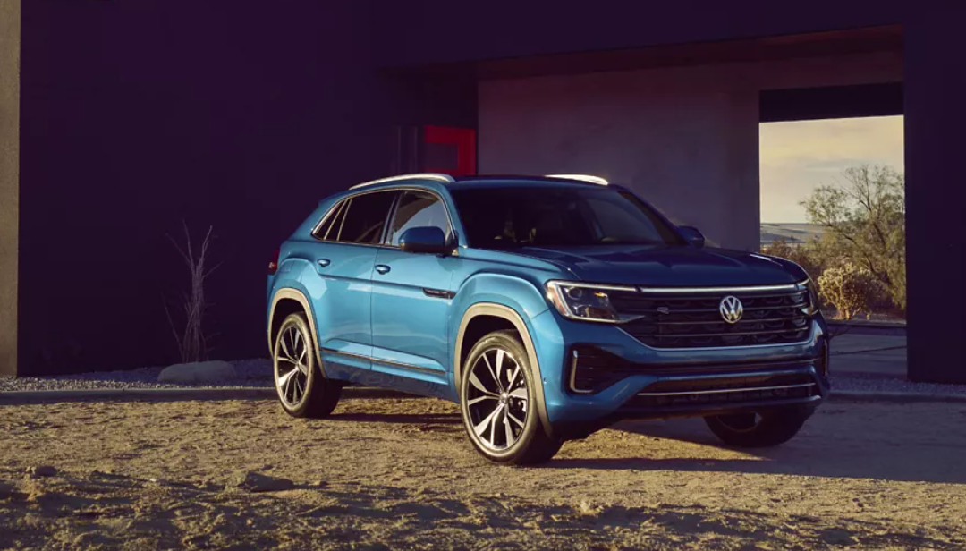  Volkswagen Atlas Cross Sport 2024 SUV parked