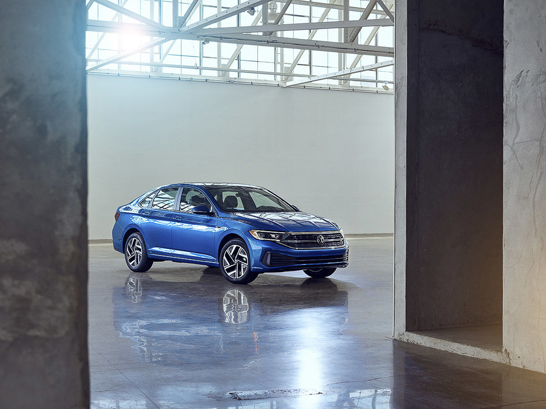 lateral front view of the 2022 Volkswagen Jetta