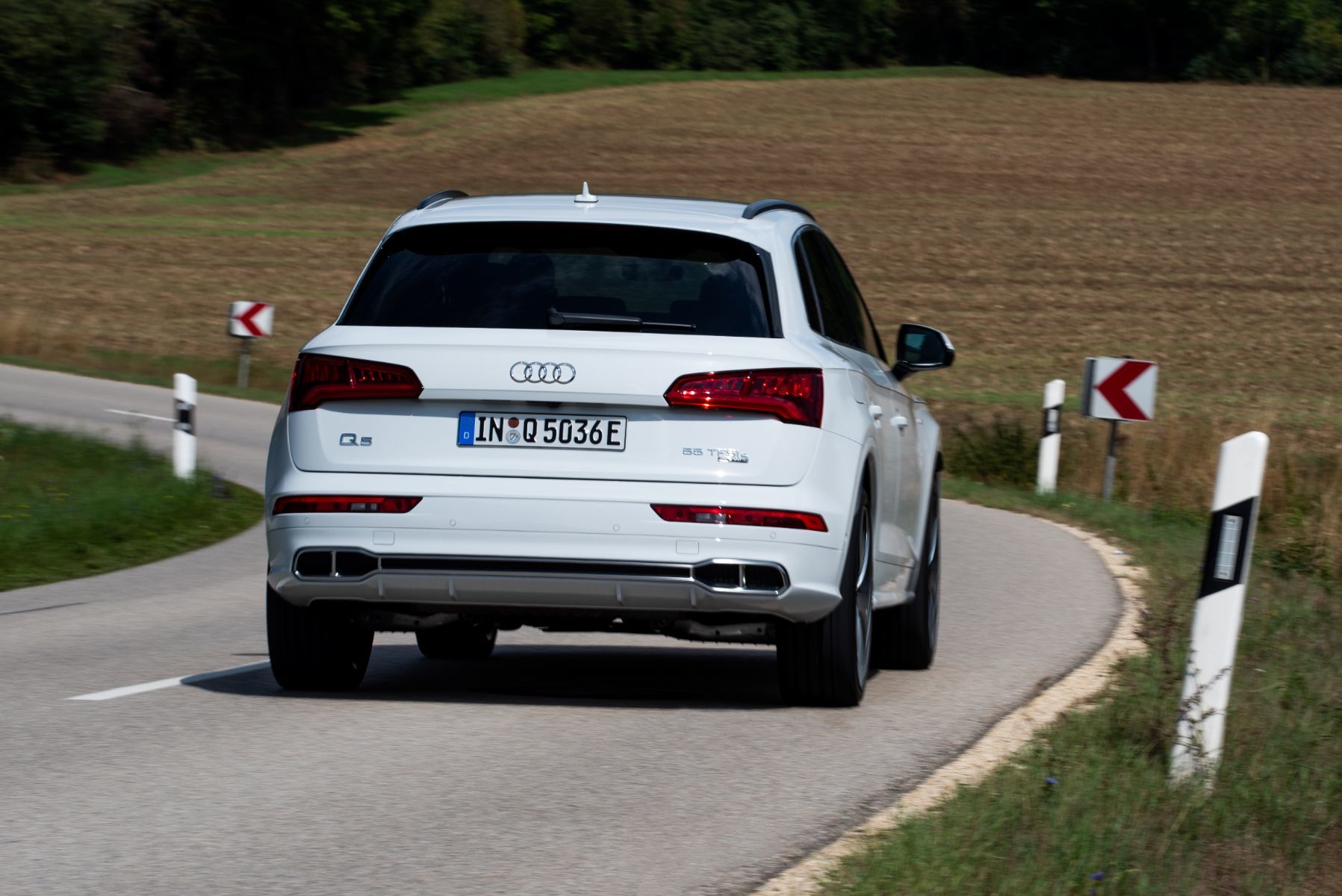 Arrière du Audi Q5 TSFI e 2019