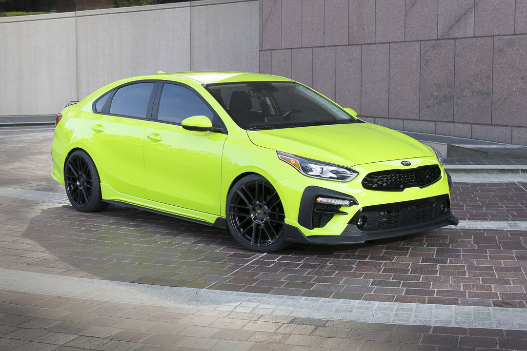 vue latérale avant de la Kia Forte 2019