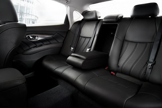 2015 infiniti q70L - interior of vehicle