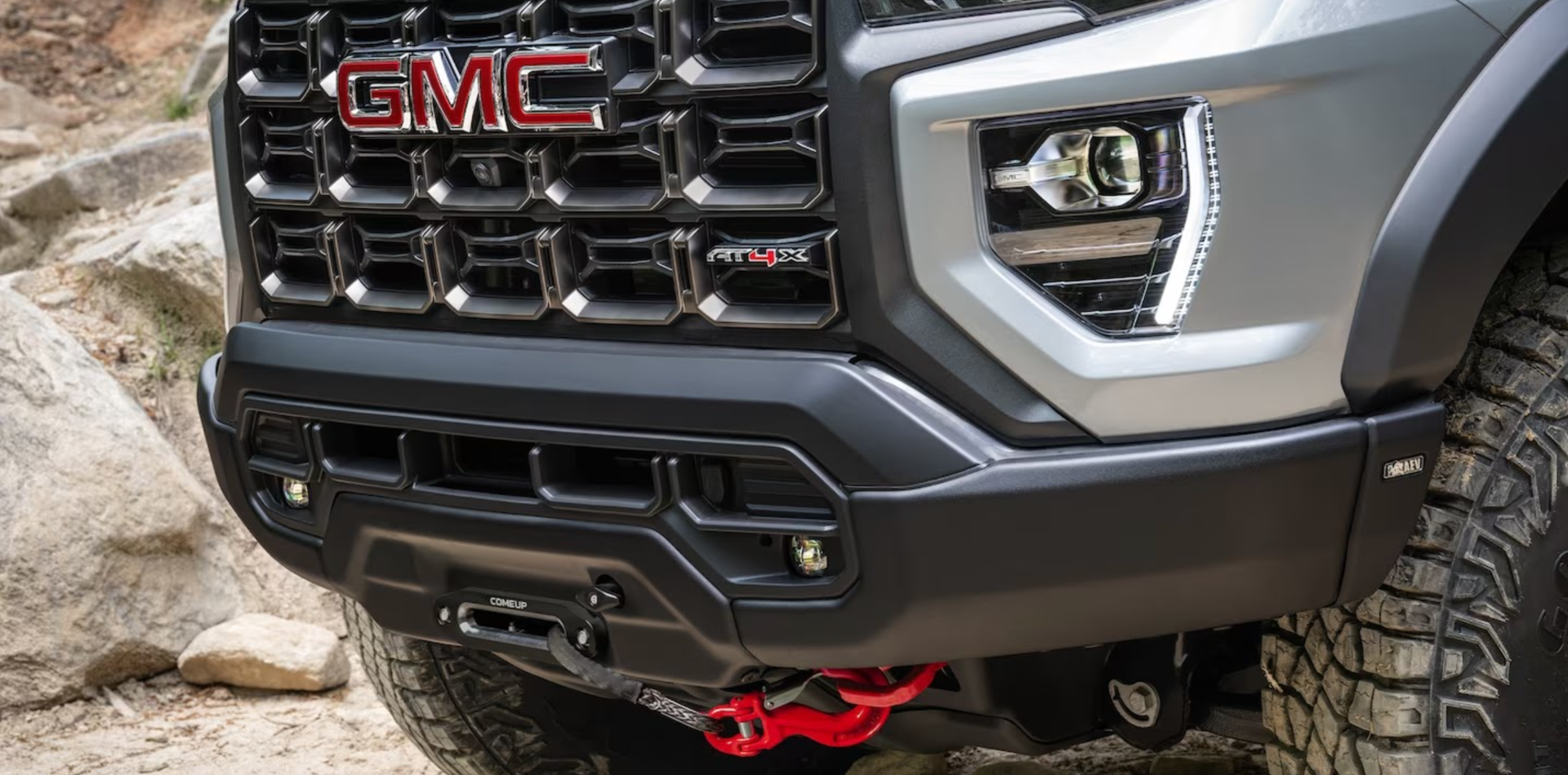 Front of the GMC Canyon AT4X AEV 2024