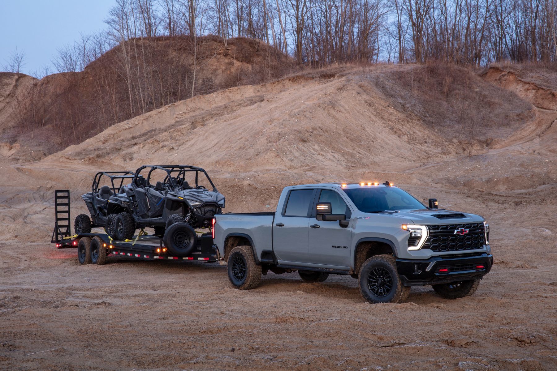 Remorquage Chevrolet Silverado 2024. Capacité de remorquage Silverado 1500. Meilleurs camions de remorquage 2024. Fonctionnalités de remorquage Chevrolet. Assistance remorque Silverado 1500. Avis remorquage Silverado. Remorquage lourd Silverado. Guide de remorquage camion Chevrolet. Accessoires de remorquage Silverado. Notations de remorquage Silverado 2024.