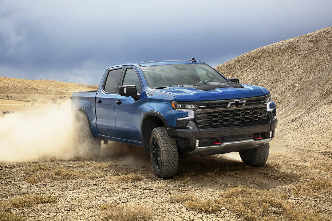 vue trois quart avant du Chevrolet Silverado 2022