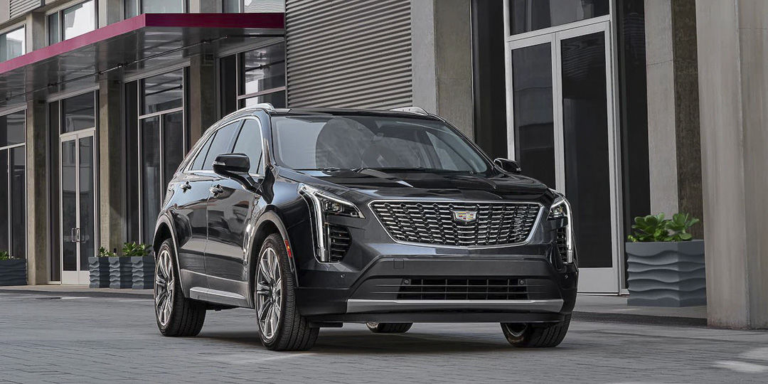 three quarter front view of the 2022 Cadillac XT4