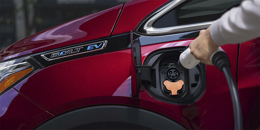 vue de la prise de recharge de la Chevrolet Bolt EV 2022