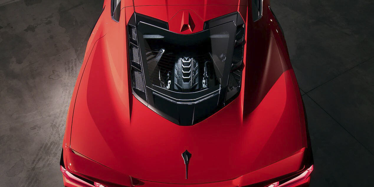 vue en contre-plongée du moteur de la Chevrolet Corvette 2022