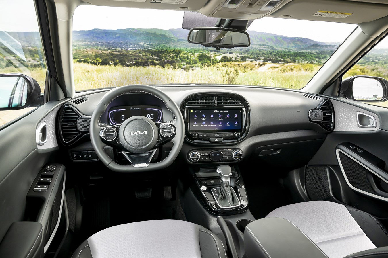Interior view of the electric Kia Niro EV and its dashboard
