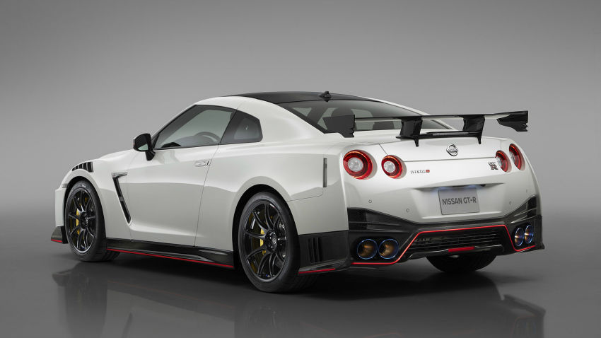 nissan gt-r nismo 2020 - back view