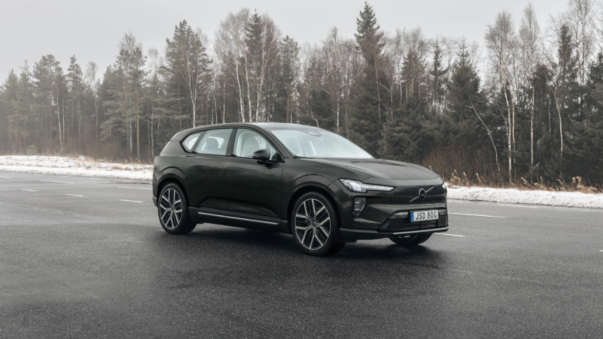 Volvo EX60 2027