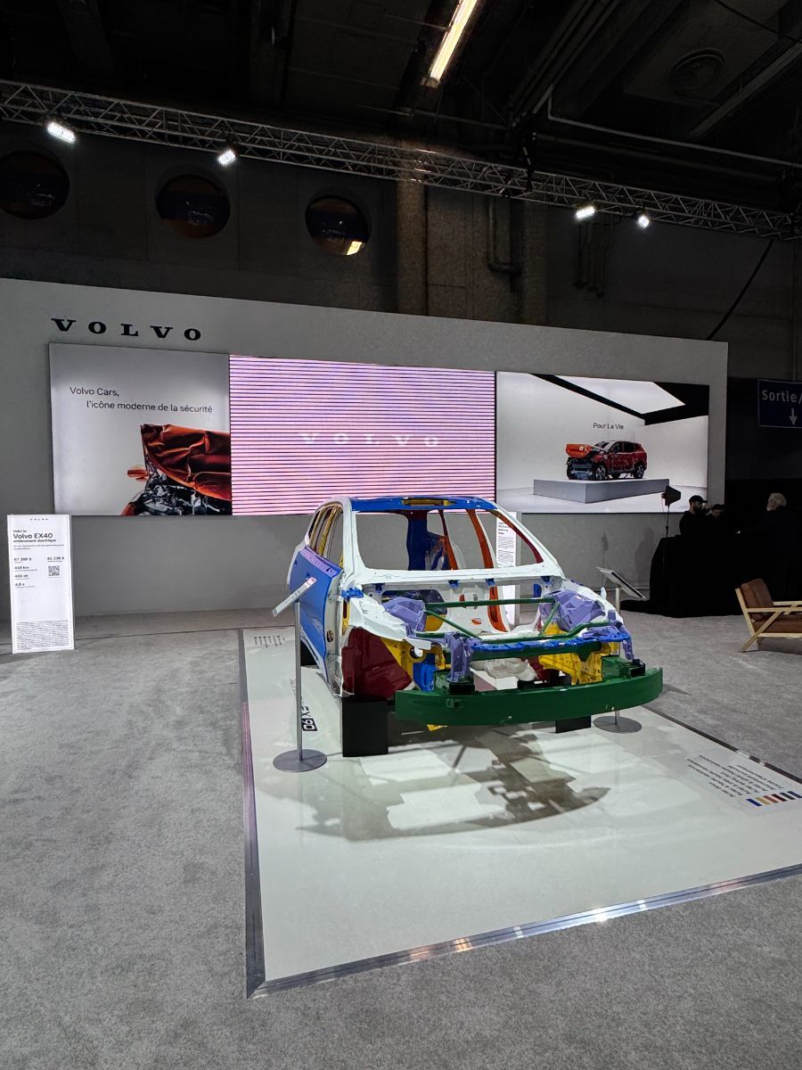 Image qui montre la cage de s&eacute;curit&eacute; de Volvo.