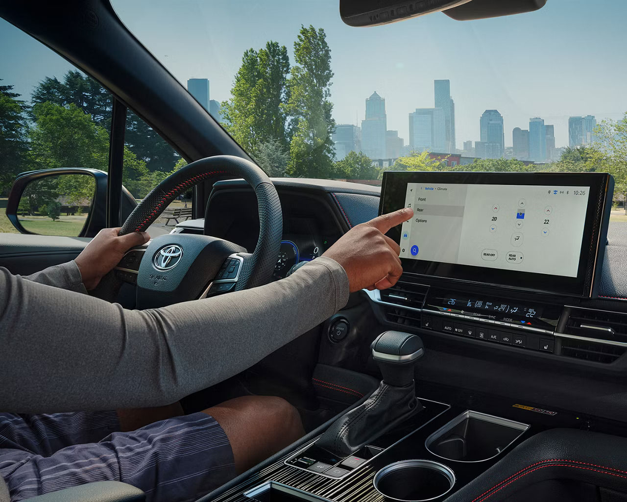 vue du tableau de bord d'une Toyota Sienna 2025