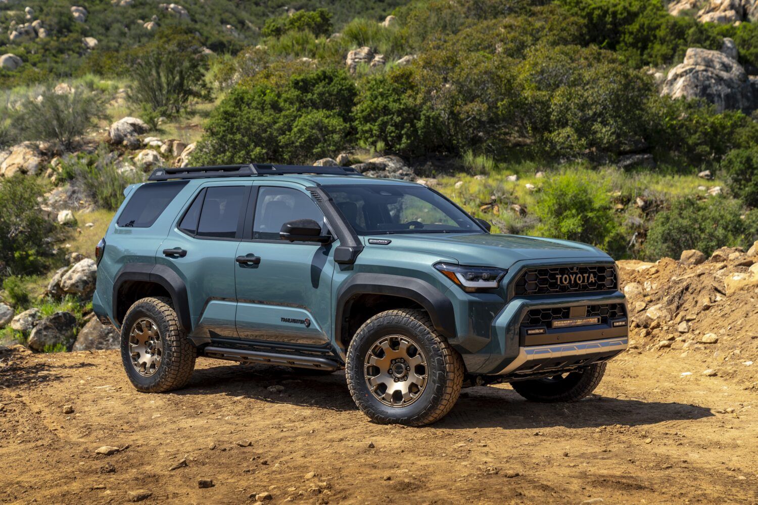 2025 Toyota 4Runner Hybrid - SUV on dirt road