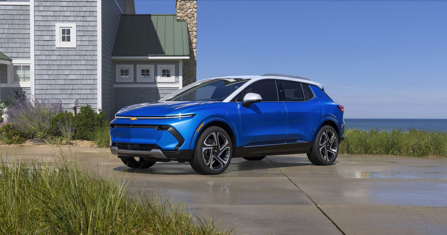 Blue 2024 Equinox EV - Compact SUV - The Humberview Group