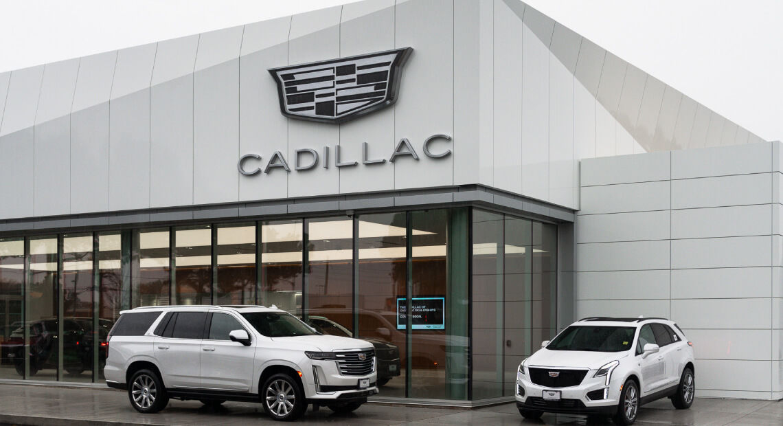 Applewood Cadillac Dealership In Mississauga 