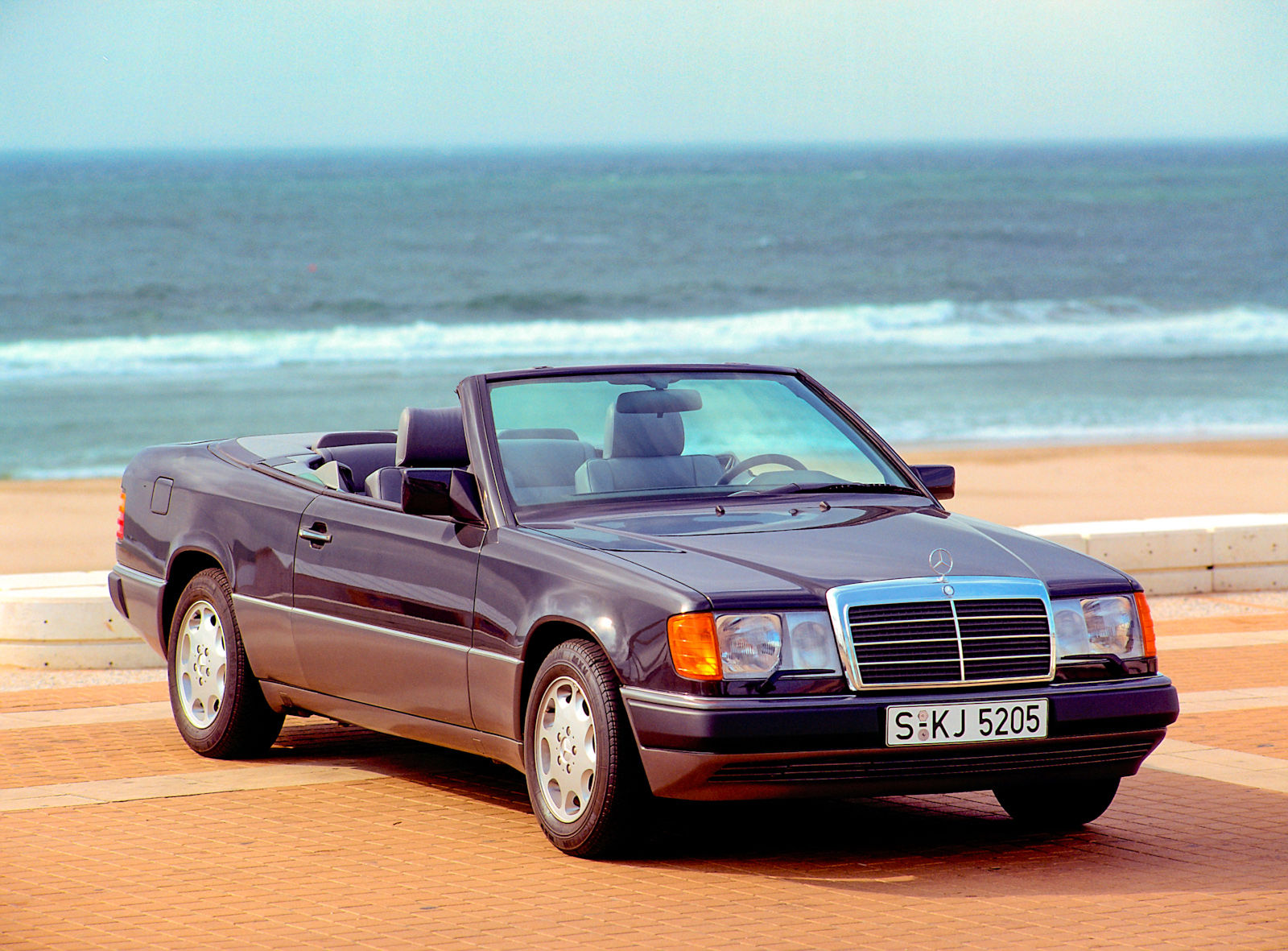 Mercedes-Benz 300 CE W124