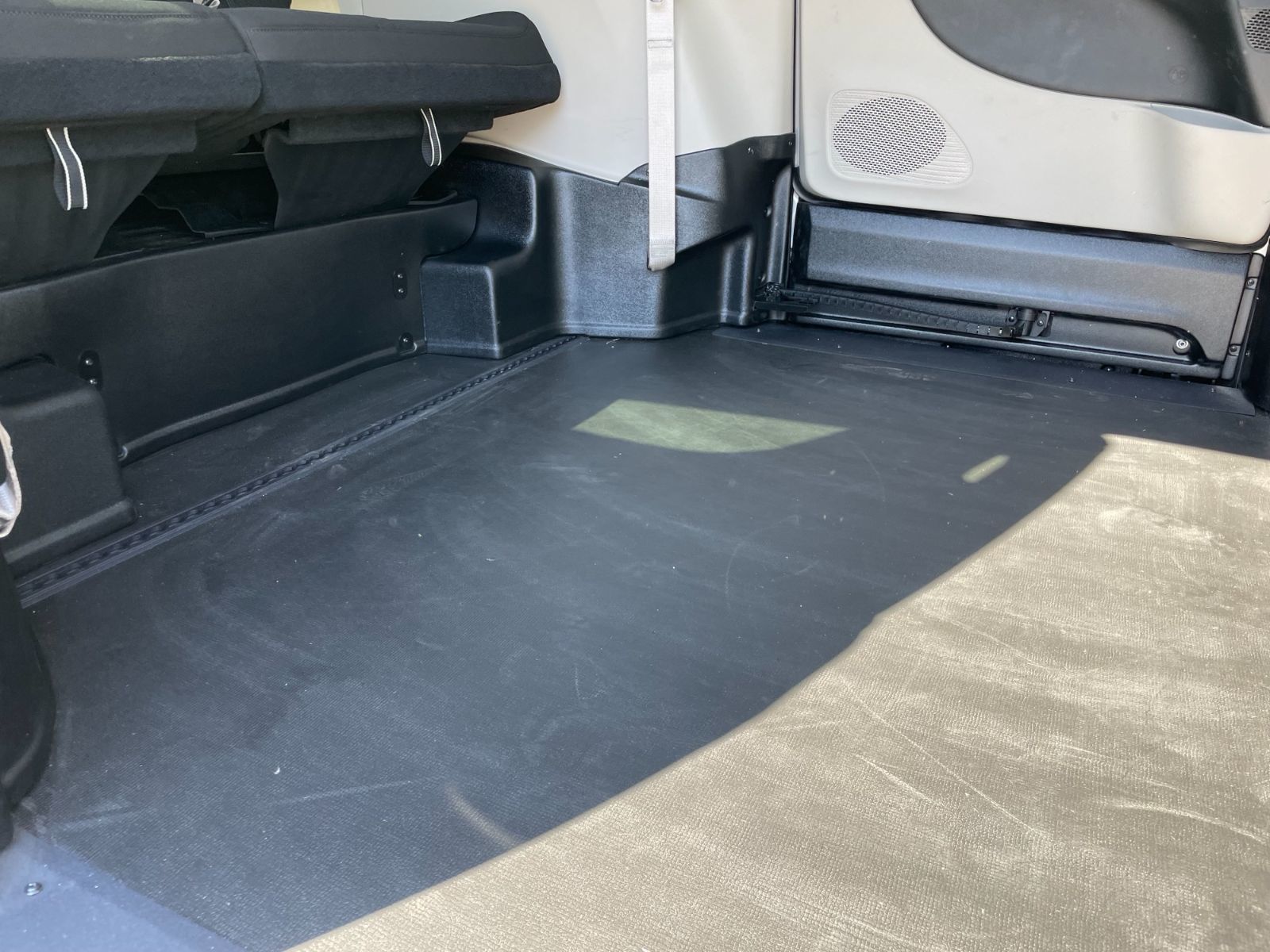 2025 Chrysler Grand Caravan - interior view of the lowered, accessible floor of the 2025 Chrysler Grand Caravan - Courtland Mobility - Accessible vehicle dealership in Burlington, Ontario
