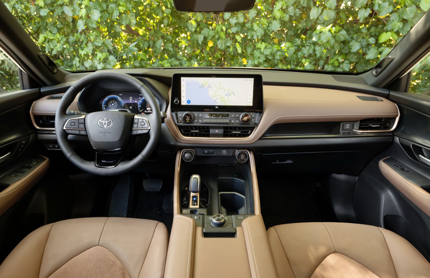 2026 Toyota Grand Highlander - Interior view of the 2026 Toyota Grand Highlander's dashboard, large infotainment screen, and center console - Orangeville Toyota - Toyota new car dealership in Orangeville, Ontario