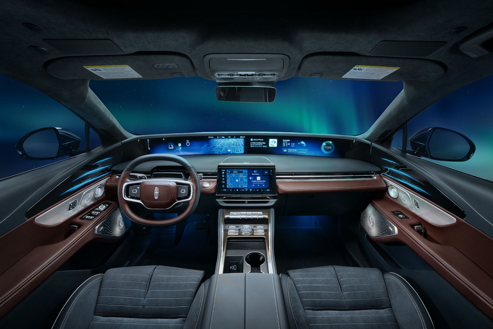 2026 Lincoln Nautilus - interior view of the 2026 Lincoln Nautilus Black Label dashboard and panoramic display - Mayfield Lincoln - Lincoln new car dealership in Brampton, Ontario