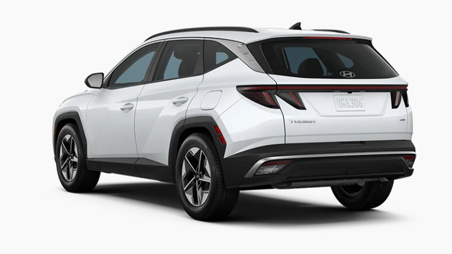 2026 Hyundai Tucson - rear three-quarter view of a white 2026 Hyundai Tucson parked against a white background - Cooksville Hyundai - Hyundai new car dealership in Mississauga, Ontario