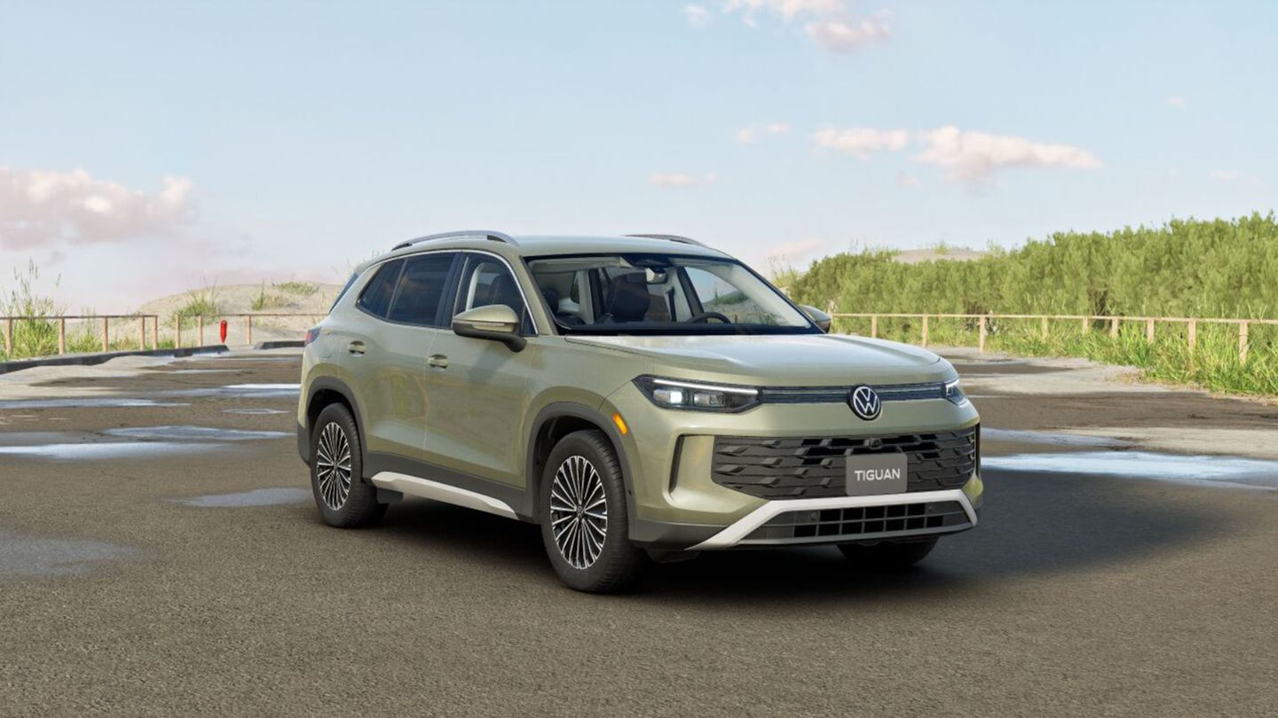 2026 Volkswagen Tiguan - front three-quarter view of a light green 2026 Volkswagen Tiguan parked outdoors - Humberview Volkswagen - Volkswagen new car dealership in Toronto, Ontario