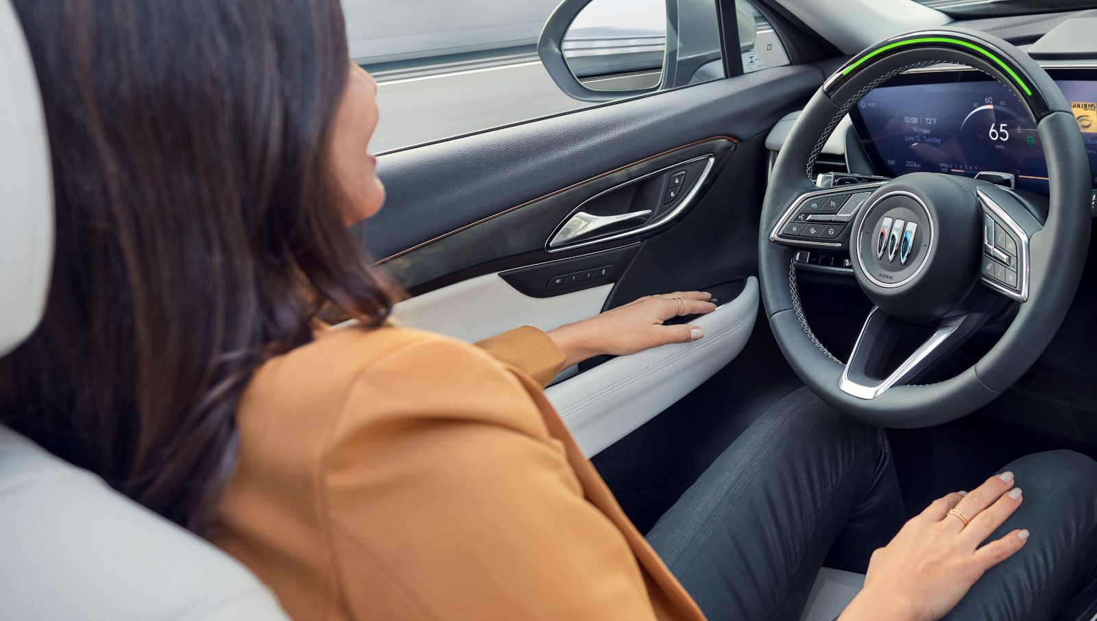 2026 Buick Envision - interior view of a driver using Super Cruise hands-free driving in a 2026 Buick Envision - Humberview Chevrolet, Buick, GMC - Buick new car dealership in Toronto, Ontario