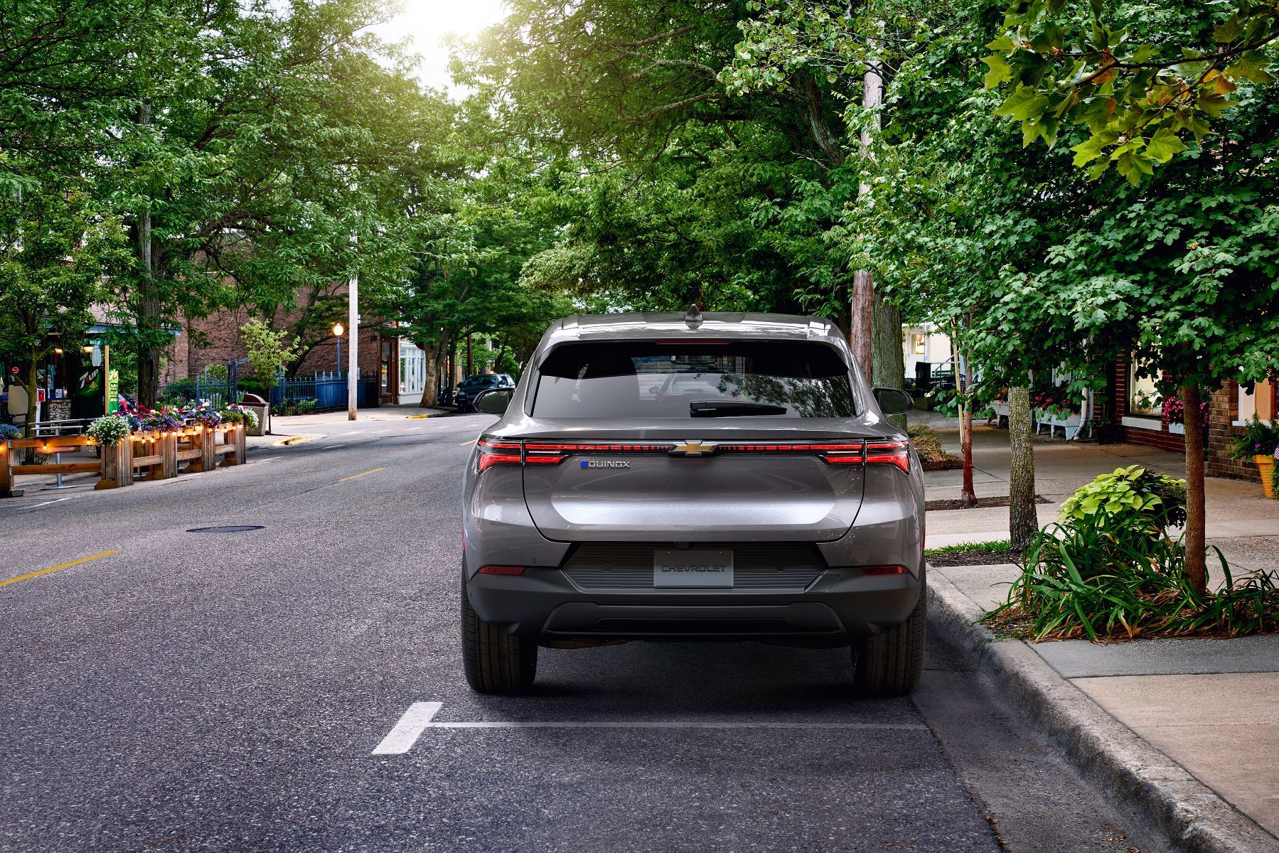  2024 Chevrolet Equinox EV. 2024 grey Chevrolet Equinox EV. Electric truck. Electric SUV. Electric Chevrolet.