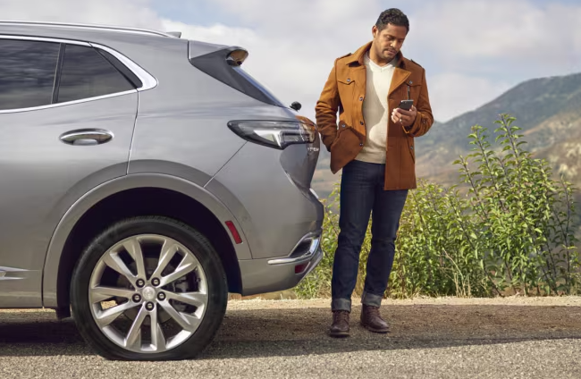 OnStar Guardian. Roadside assistance. Advanced security. Connected technology. Emergency intervention. 24/7 protection. Automotive innovation. Peace of mind on the road. Optimal comfort. Real-time support. Intelligent mobility. Sept-Îles GM dealership.