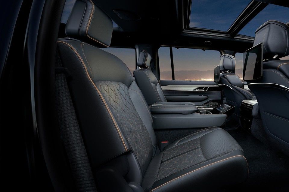 Side view of Jeep Grand Wagoneer seats