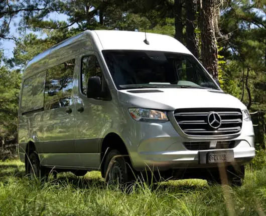 Mercedes-Benz eSprinter 2025