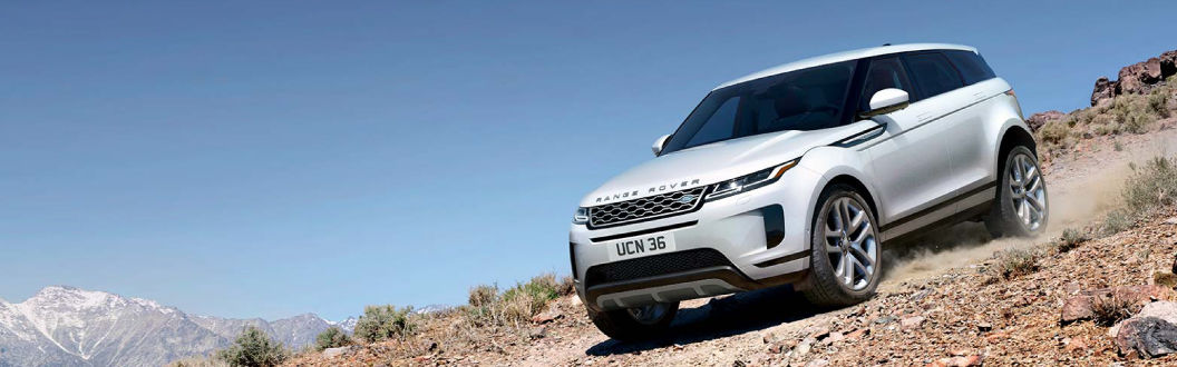 RangeRoveEvoque_PerformanceFront_06-21