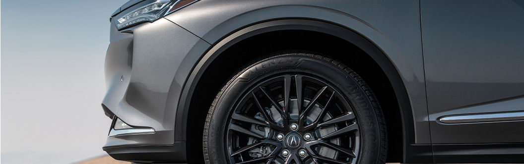 The 2022 Acura MDX rims and fender