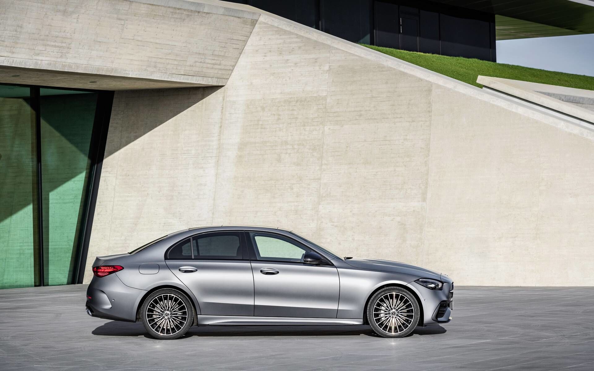 mercedes-benz c-class sedan