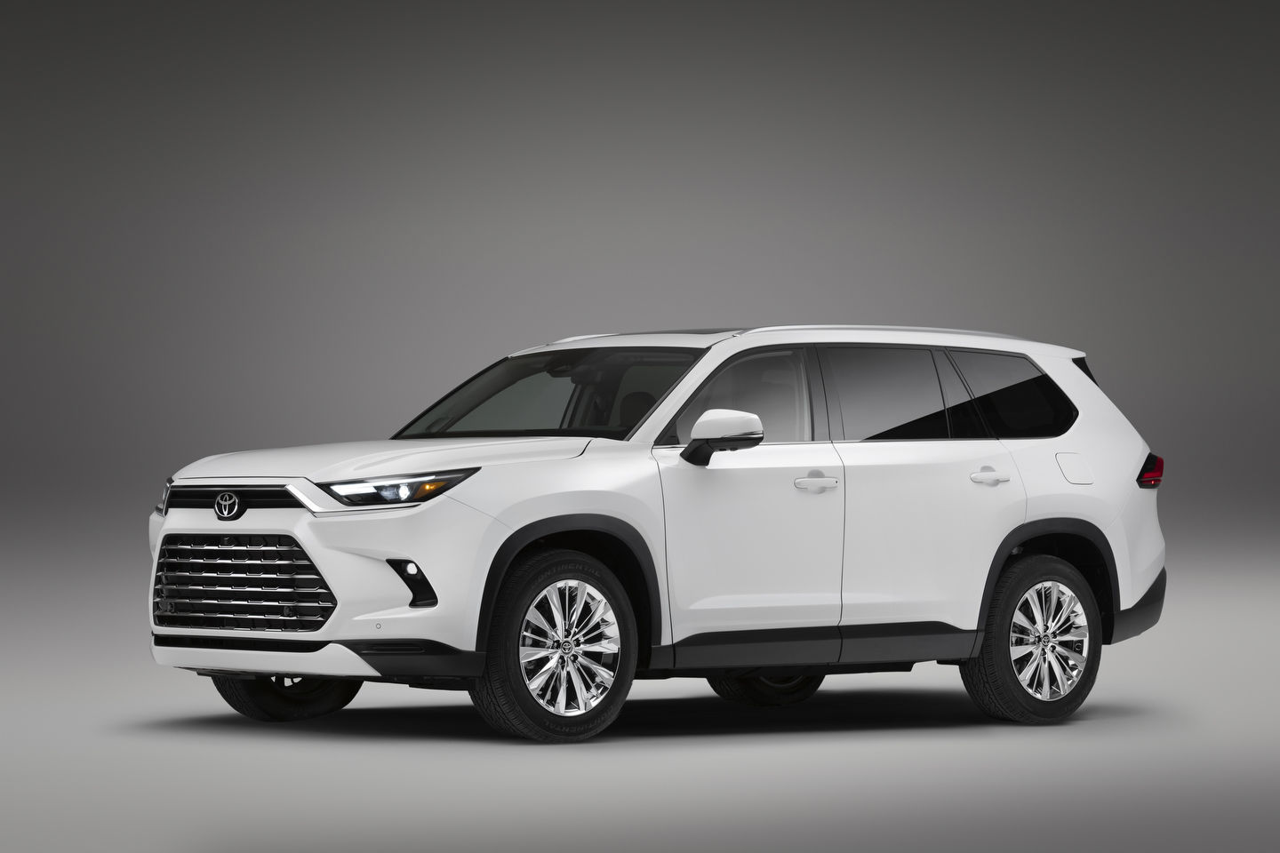 2024 Grand Highlander: Diversified Powertrain Options with Toyota's Iconic Design