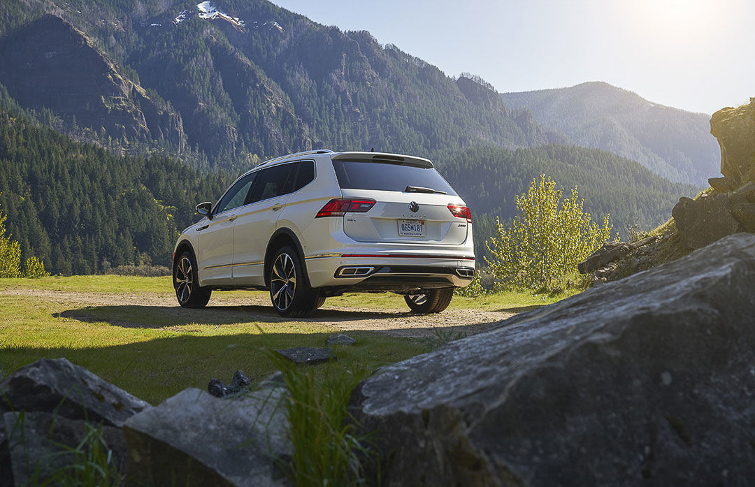 lateral rear view of the 2022 Volkswagen Tiguan