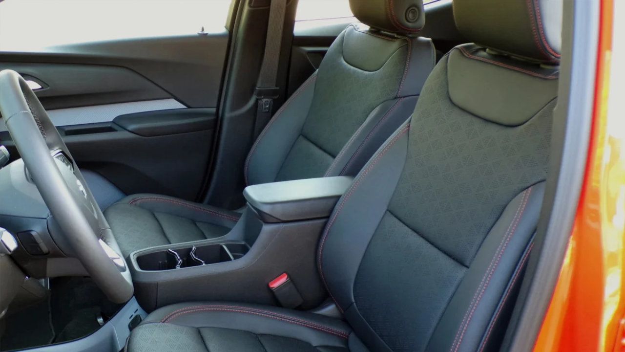 vue de l'habitacle d'un Chevrolet bolt 2027