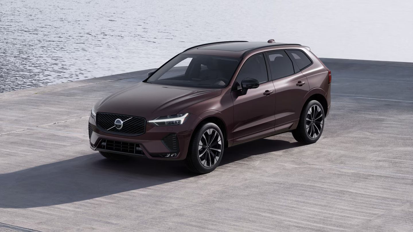 Is BLIS Standard on Every 2026 Volvo XC60 Trim?