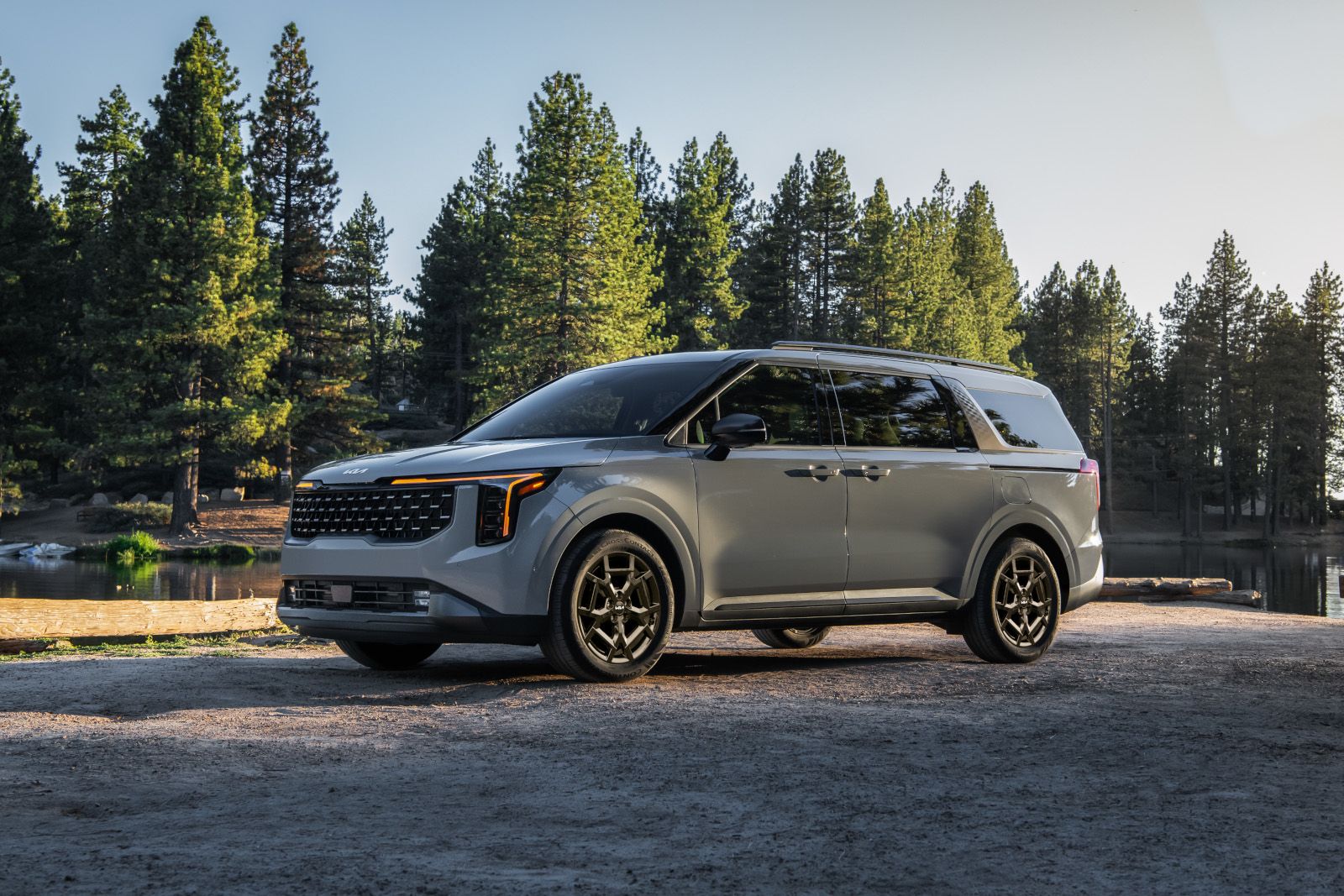 5 Luxury Upgrades in the 2026 Kia Carnival HEV SX Trim