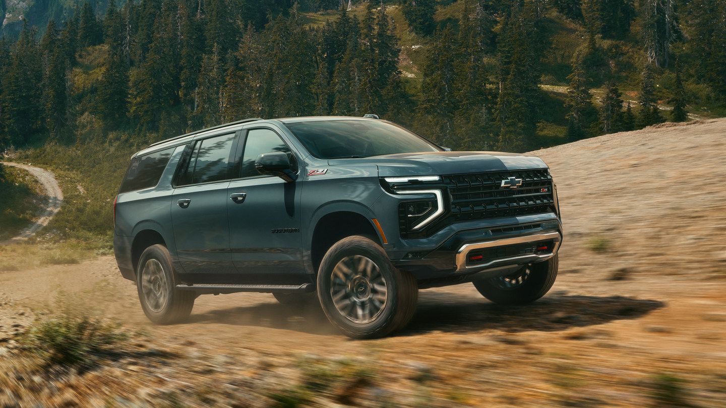 Le 2026 Chevrolet Suburban ou le GMC Yukon XL : lequel offre le plus grand volume de chargement pour les grandes familles ?